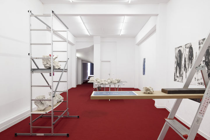 Susanne Themlitz: Longe. Desvelado. Ao vento, curadoria de / curated by Óscar Faria<br>