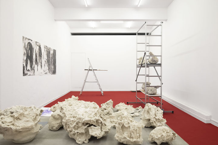Susanne Themlitz: Longe. Desvelado. Ao vento, curadoria de / curated by Óscar Faria<br>